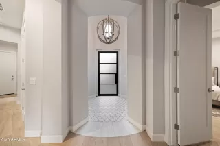 Photo #3: 6798982 Listing 