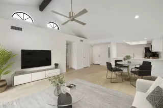 Photo #1: 6799067 Listing 