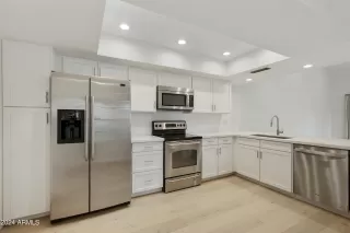 Photo #4: 6799067 Listing 