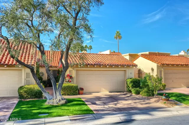 MLS: 6799088 Condo For Sale