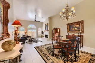 Photo #5: 6799088 Listing 