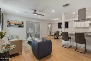 Photo #4: 6799123 Listing