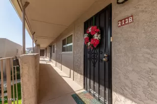 Photo #2: 6799185 Listing