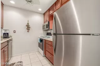 Photo #6: 6799185 Listing