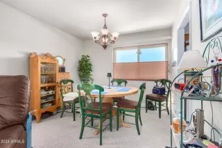 Photo #5: 6799347 Listing