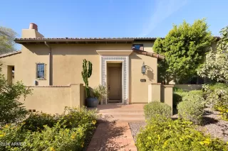 Photo #1: 6799354 Listing