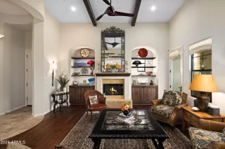 Photo #4: 6799354 Listing