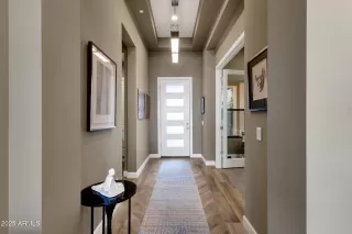 Photo #2: 6799631 Listing