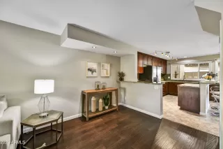 Photo #2: 6799661 Listing