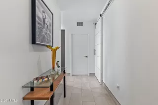 Photo #3: 6799887 Listing