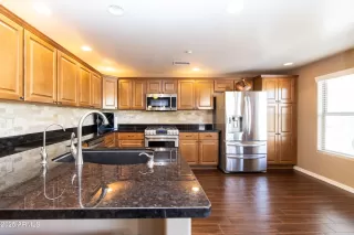 Photo #5: 6800063 Listing