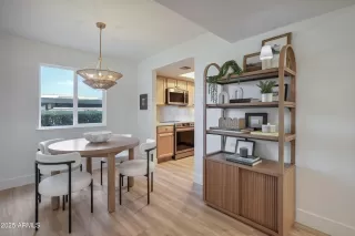 Photo #4: 6800152 Listing