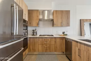 Photo #3: 6800157 Listing