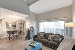 Photo #3: 6800198 Listing