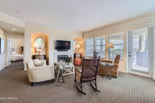 Photo #2: 6800211 Listing