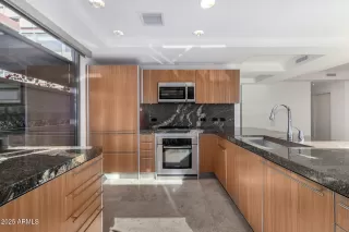 Photo #4: 6800253 Listing