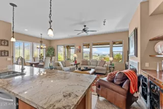 Photo #1: 6800281 Listing 