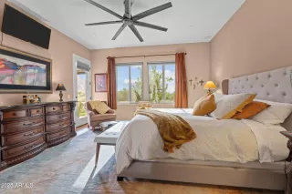 Photo #5: 6800281 Listing 