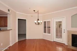 Photo #6: 6800410 Listing 