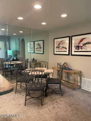 Photo #6: 6800772 Listing