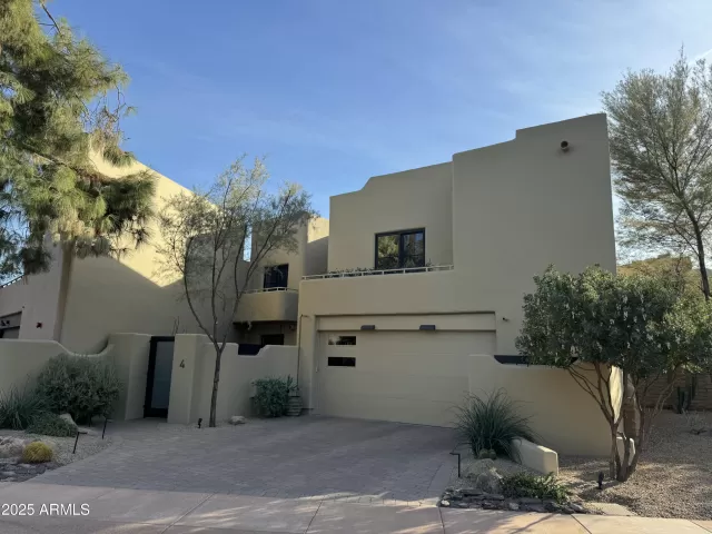 MLS: 6800849 Condo For Sale