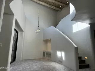 Photo #2: 6800849 Listing