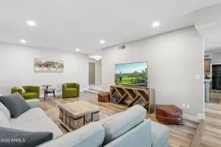 Photo #1: 6801005 Listing 