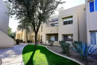 Photo #2: 6801122 Listing 