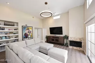 Photo #5: 6801122 Listing 