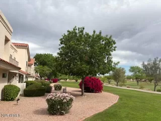 Photo #5: 6801149 Listing