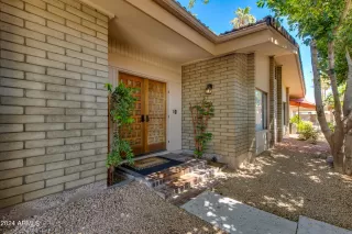 Photo #1: 6801208 Listing