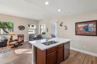 Photo #6: 6801311 Listing