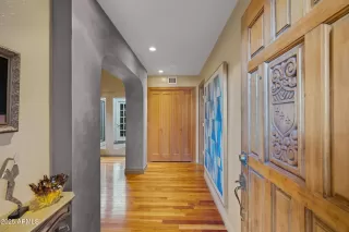 Photo #3: 6801549 Listing