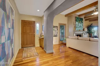 Photo #4: 6801549 Listing