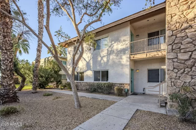 MLS: 6801644 Condo For Sale