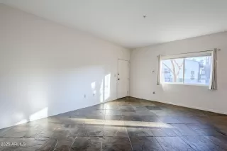 Photo #2: 6801644 Listing 