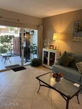 Photo #2: 6801655 Listing