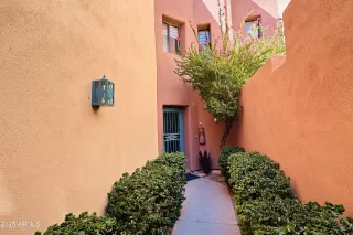 Photo #3: 6801711 Listing