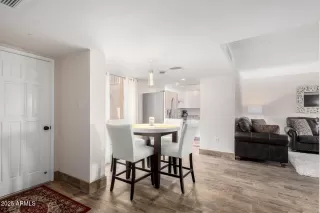 Photo #3: 6801792 Listing 