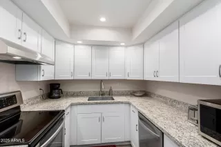 Photo #4: 6801792 Listing 