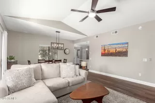 Photo #5: 6802075 Listing 