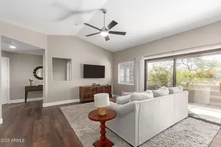 Photo #6: 6802075 Listing 