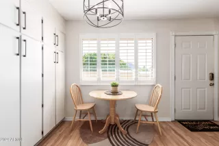 Photo #6: 6802115 Listing