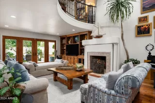 Photo #2: 6802148 Listing