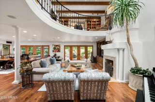 Photo #4: 6802148 Listing