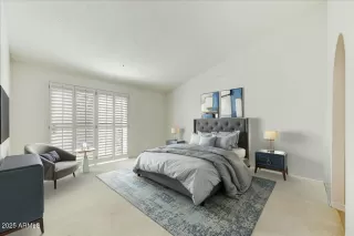 Photo #5: 6802217 Listing