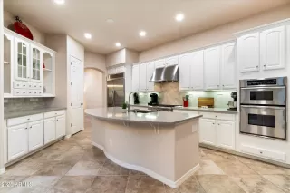 Photo #3: 6802725 Listing 