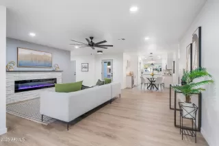 Photo #2: 6802764 Listing