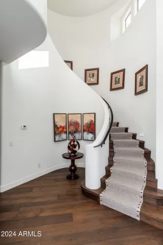 Photo #5: 6802808 Listing 