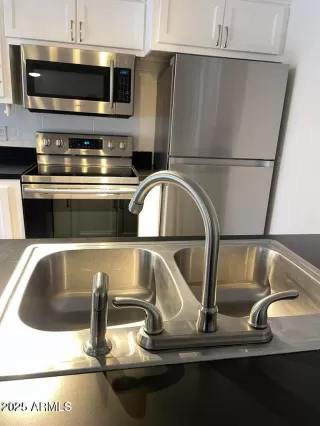 Photo #3: 6803018 Listing